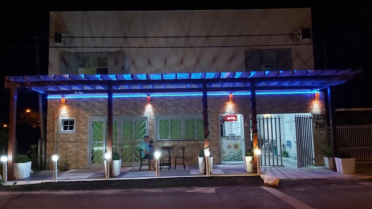 Hotel Pousada Girassol Matinhos Εξωτερικό φωτογραφία